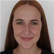 Cuido a niñ@s, tambien les doy clase a los mas pequeños con matematicas, ingles